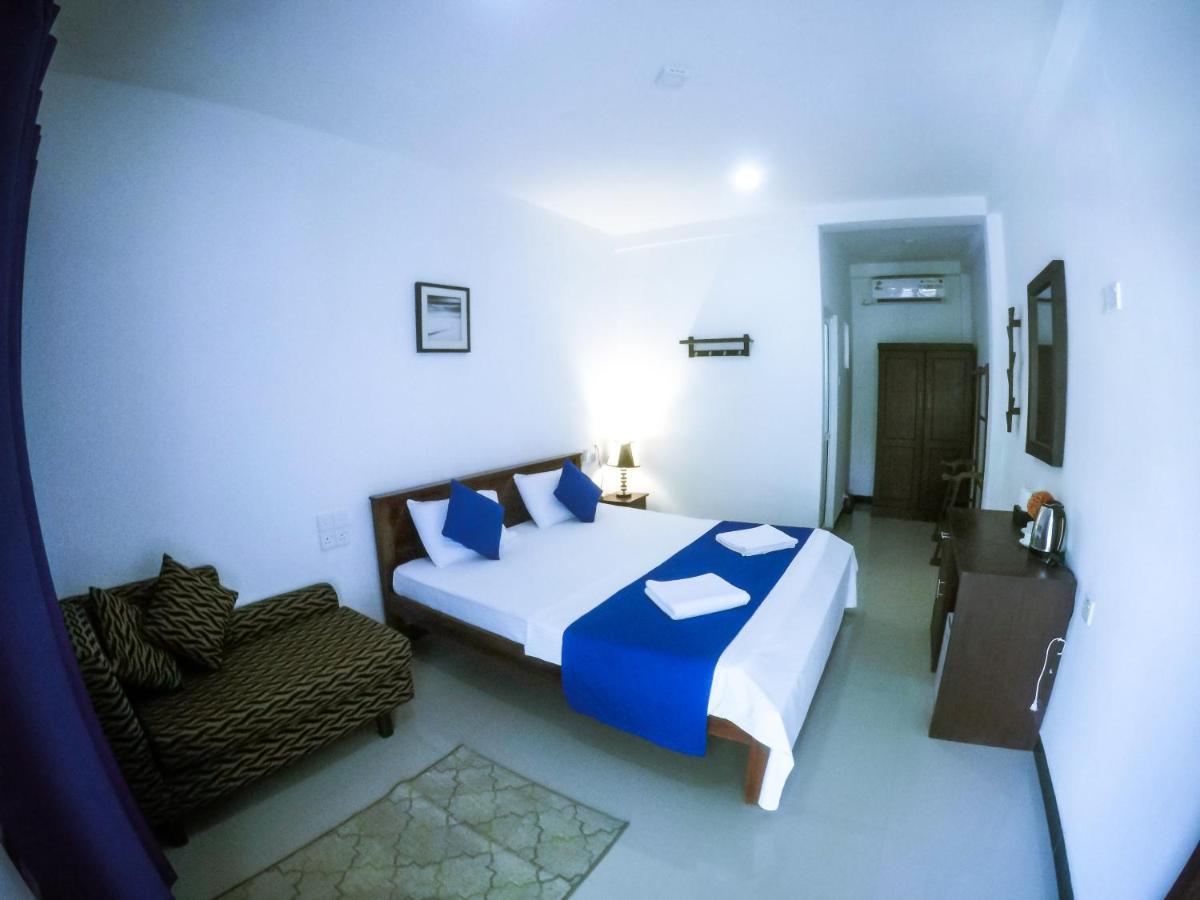 Mirissa Blue Whale Holiday Hotel Екстериор снимка