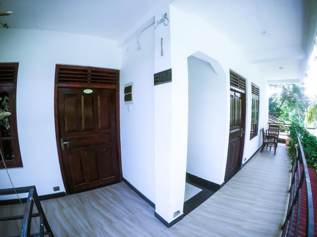 Mirissa Blue Whale Holiday Hotel Екстериор снимка