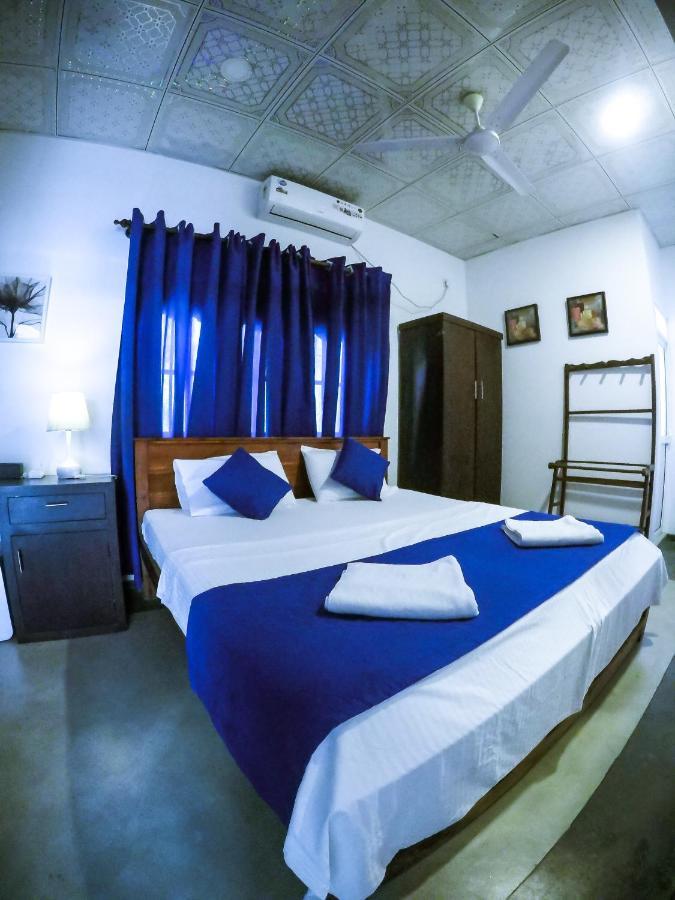 Mirissa Blue Whale Holiday Hotel Екстериор снимка